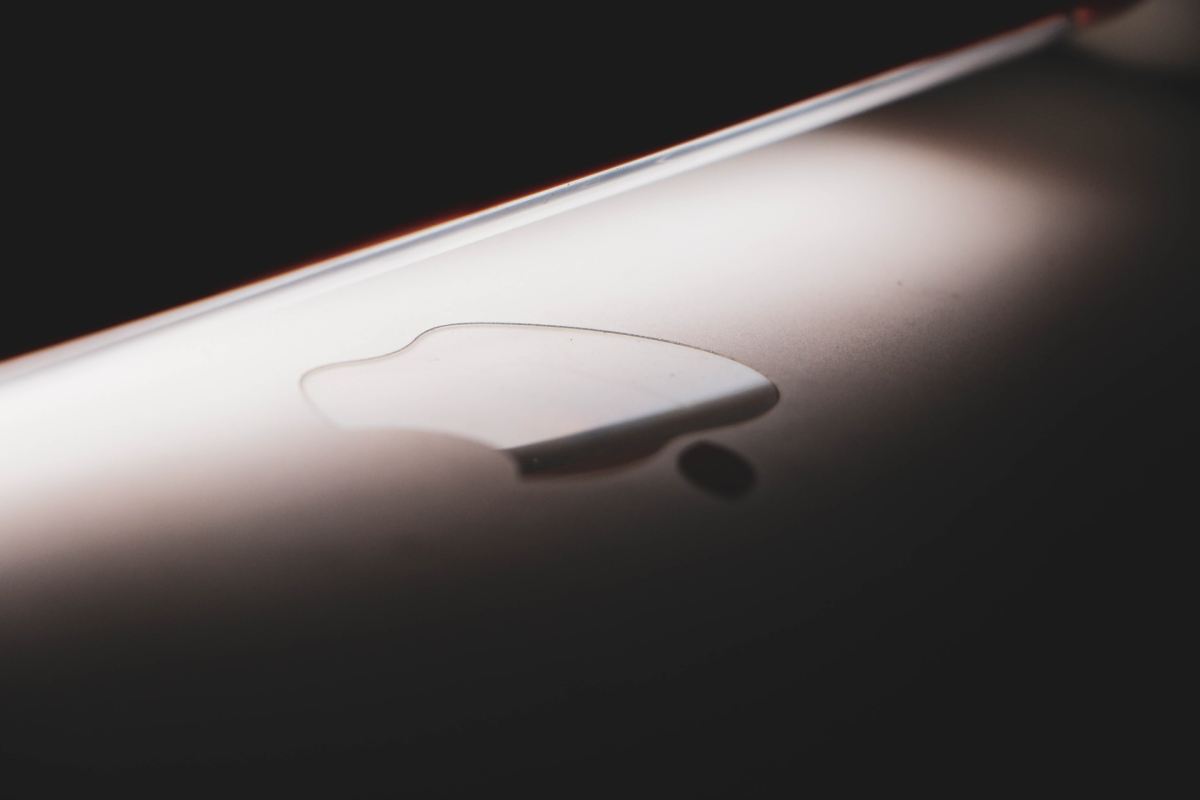 Jak efektywnie zarządzać temperaturą pracy urządzeń&nbsp;Apple?